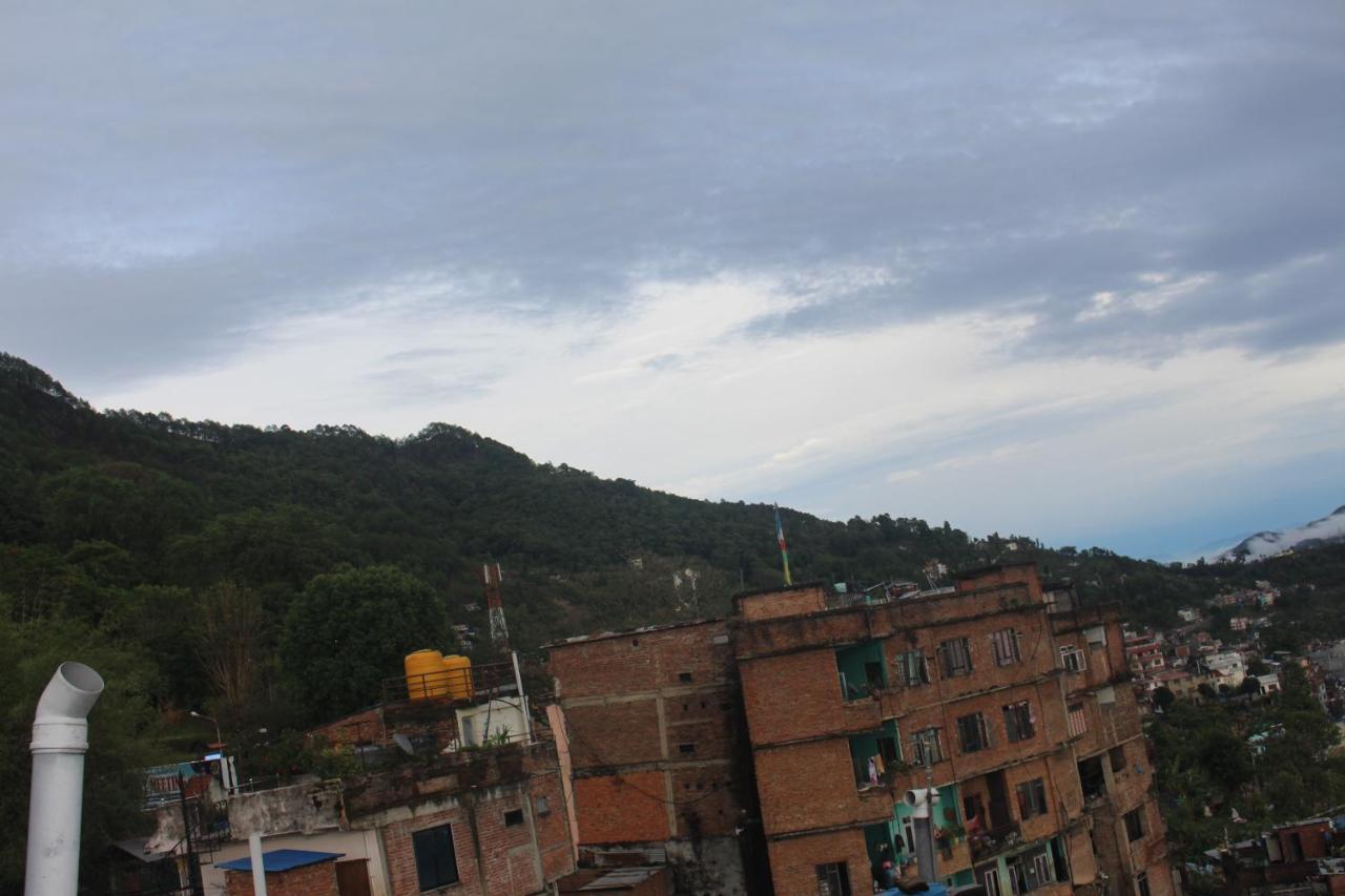 Universal Hotel & Lodge - Gorkha Exterior photo