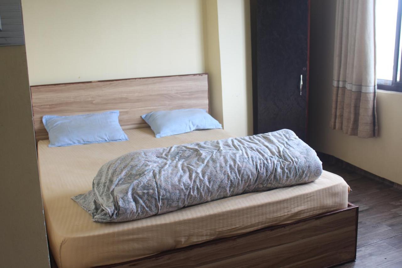 Universal Hotel & Lodge - Gorkha Exterior photo