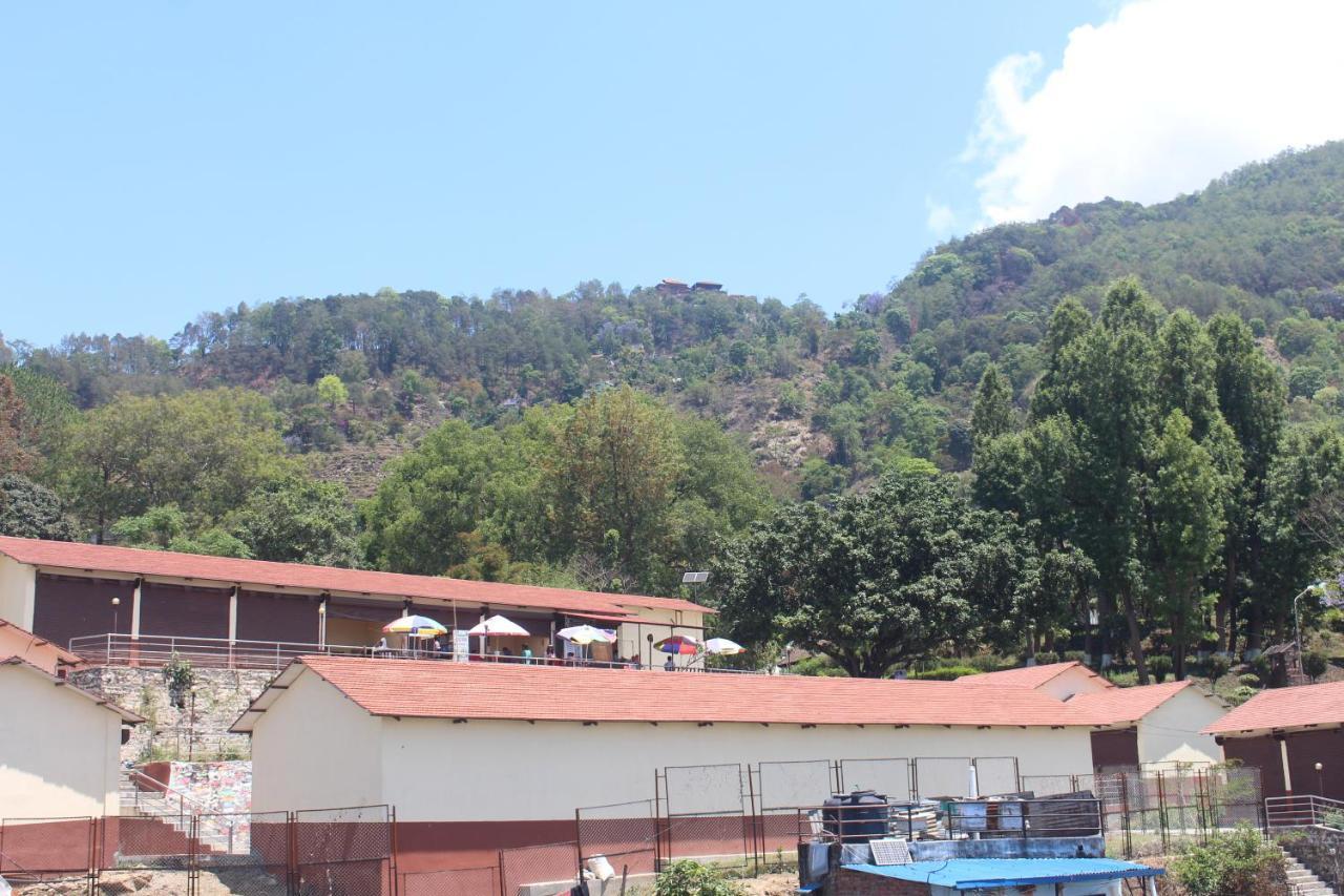 Universal Hotel & Lodge - Gorkha Exterior photo