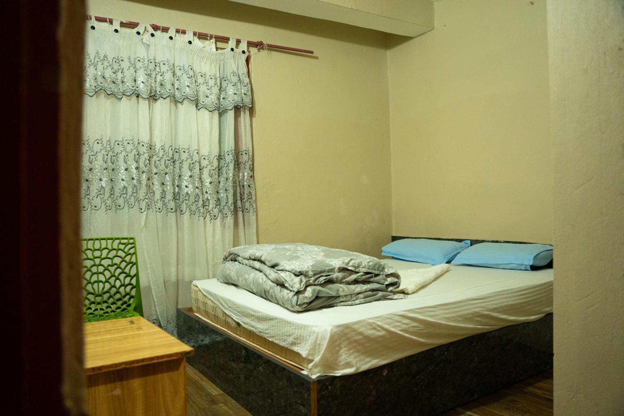 Universal Hotel & Lodge - Gorkha Exterior photo